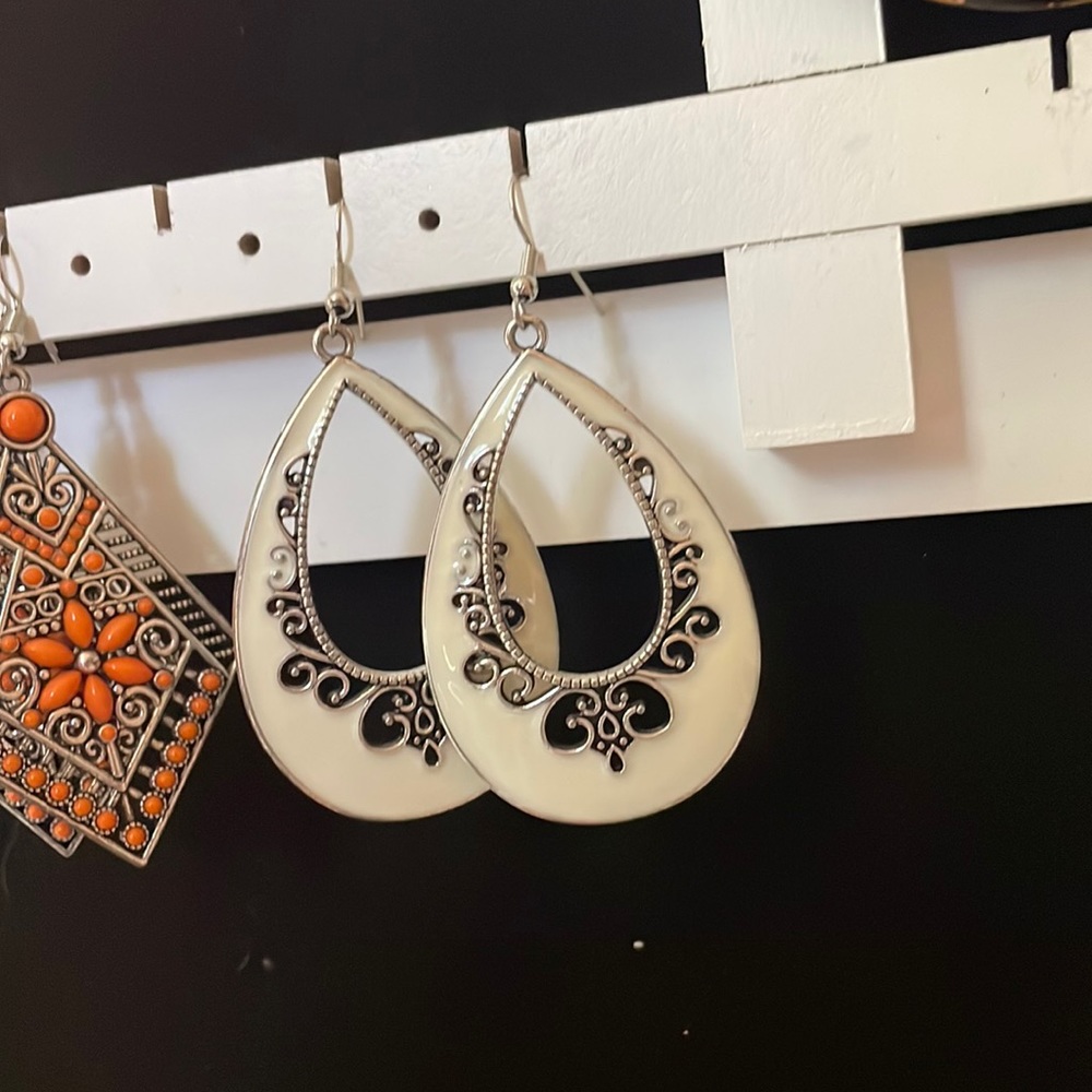 White tear drop earrings
